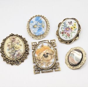 5 Vintage Gold Tone Brooches/Pendants